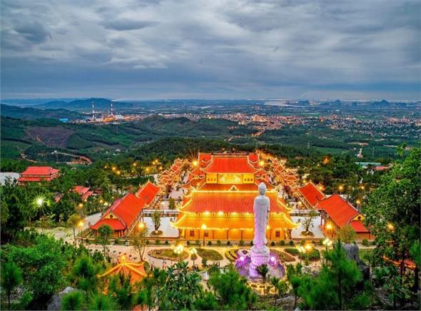 Tour thăm quan du lịch Chùa Ba Vàng -  ChùaYên Tử 1 ngày